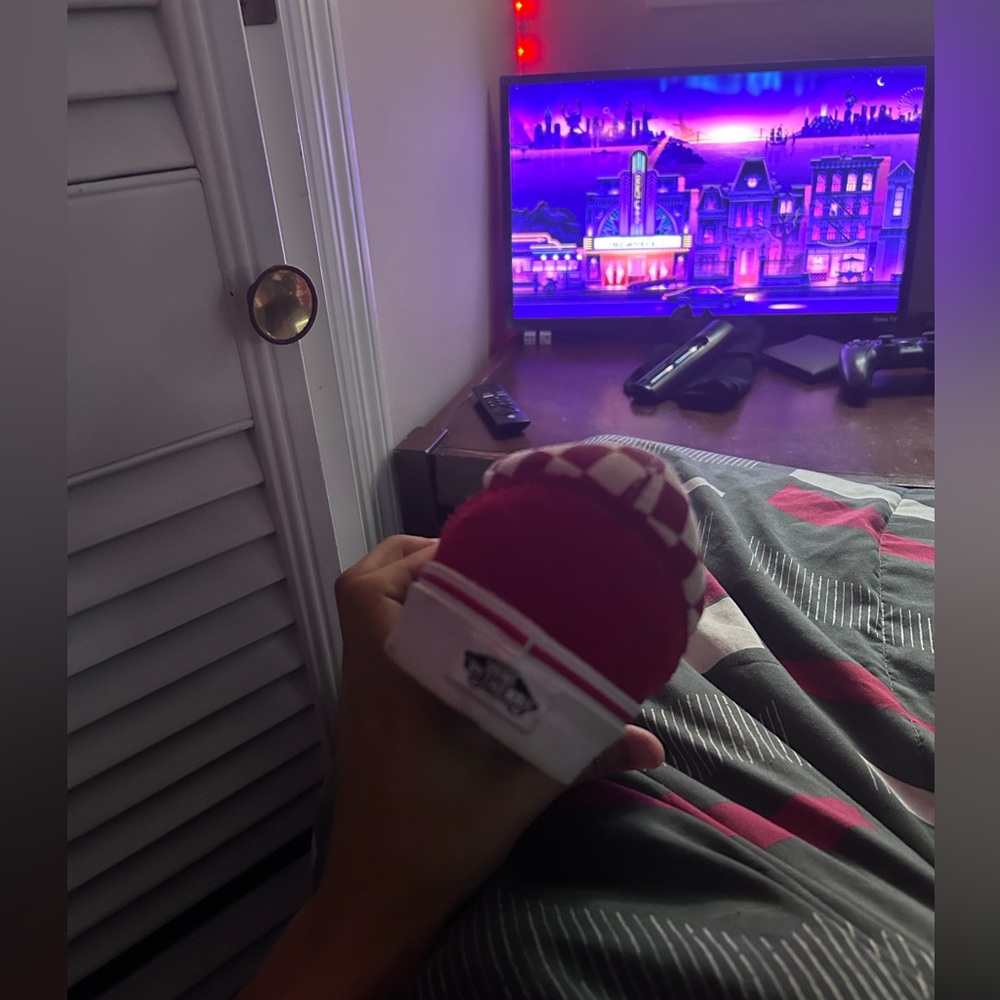 Checkered red vans - Picture 6 of 8